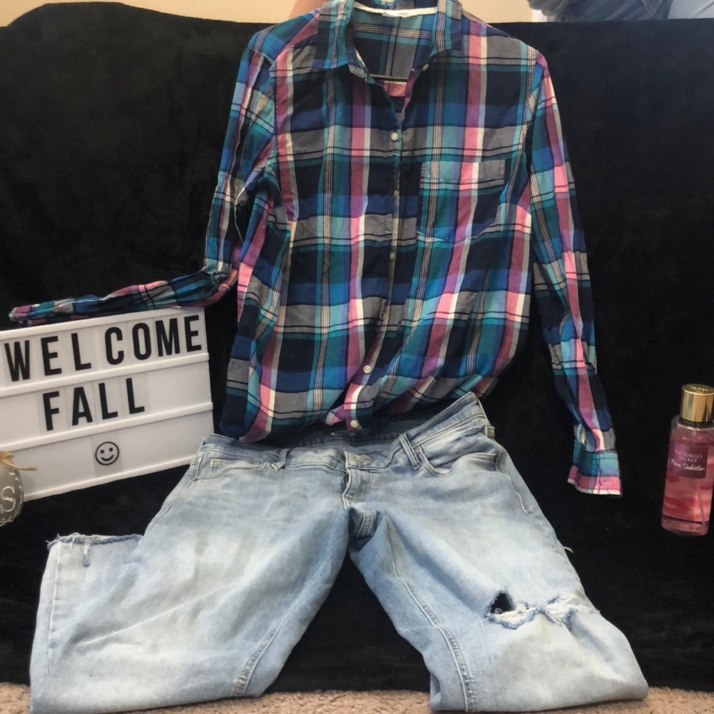 Women’s old navy flannel shirt. New without tags.